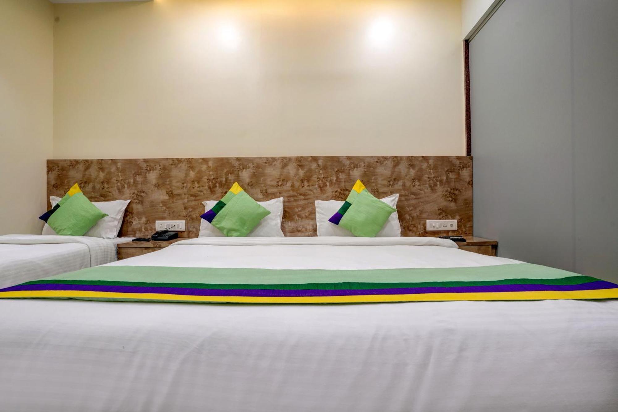 Kiwi International,Hotel,Мумбаї Екстер'єр фото